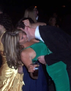 Chùm ảnh ái nữ Tổng thống Bush và vị hôn phu - 8