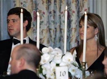 Chùm ảnh ái nữ Tổng thống Bush và vị hôn phu - 6