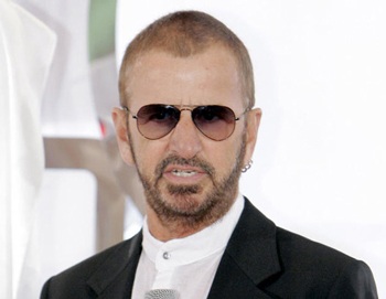 Những người nổi tiếng thuận tay trái - 7