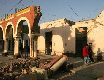 Chùm ảnh: Tan hoang Peru sau động đất - 10