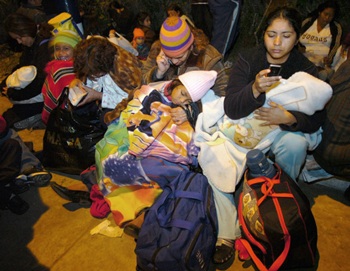 Chùm ảnh: Tan hoang Peru sau động đất - 2