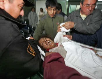 Chùm ảnh: Tan hoang Peru sau động đất - 4