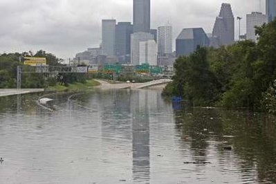 Bão Ike gây thiệt hại khủng khiếp ở Texas, Mỹ - 6