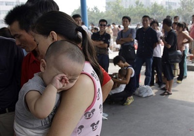 Những nạn nhân đáng thương của vụ sữa nhiễm độc Trung Quốc - 1 Những nạn nhân đáng thương của vụ sữa nhiễm độc Trung Quốc - 1