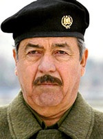 The Sun công bố thêm ảnh Saddam ở trong tù - 2