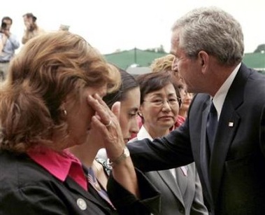 Chùm ảnh lễ tưởng niệm nạn nhân vụ 11/9 - 10