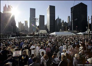 Chùm ảnh lễ tưởng niệm nạn nhân vụ 11/9 - 1