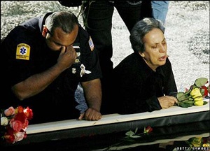 Chùm ảnh lễ tưởng niệm nạn nhân vụ 11/9 - 5