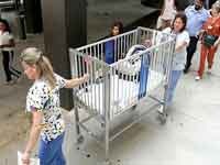 Chùm ảnh nước Mỹ chuẩn bị đối phó với bão Rita - 4 Chùm ảnh nước Mỹ chuẩn bị đối phó với bão Rita - 4