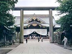 Nhật bác đơn kiện các chính trị gia thăm đền tử sĩ  - 1