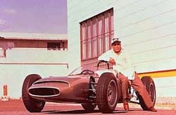 Chuyện về người sáng lập ra hãng Honda  - 2