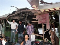 Chùm ảnh đánh bom ở Bombay, 190 người thiệt mạng - 3