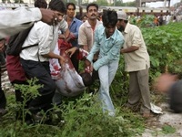 Chùm ảnh đánh bom ở Bombay, 190 người thiệt mạng - 7