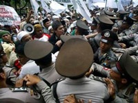 Chùm ảnh người Hồi giáo trên khắp thế giới phẫn nộ - 5 Chùm ảnh người Hồi giáo trên khắp thế giới phẫn nộ - 5