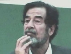 Công bố cuốn băng video Saddam Hussein bị chất vấn - 1 Công bố cuốn băng video Saddam Hussein bị chất vấn - 1