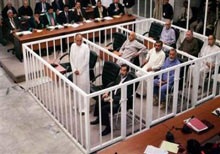Những hình ảnh về phiên xét xử Saddam Hussein - 7 Những hình ảnh về phiên xét xử Saddam Hussein - 7