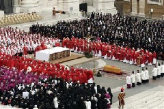 Diễn biến tang lễ Giáo hoàng John Paul II - 1