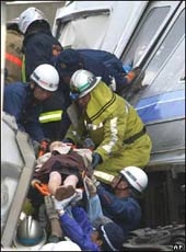 Chùm ảnh tai nạn tàu tại Nhật - 7 Chùm ảnh tai nạn tàu tại Nhật - 7