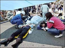 Chùm ảnh tai nạn tàu tại Nhật - 4 Chùm ảnh tai nạn tàu tại Nhật - 4