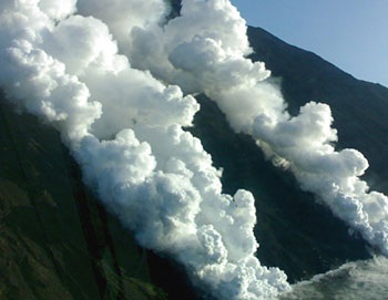 Chùm ảnh: Núi lửa thức giấc - 2 Chùm ảnh: Núi lửa thức giấc - 2