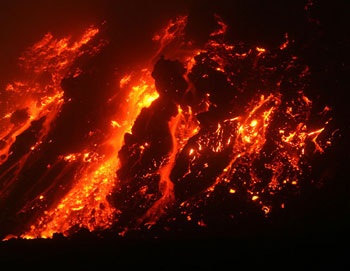 Chùm ảnh: Núi lửa thức giấc - 5 Chùm ảnh: Núi lửa thức giấc - 5