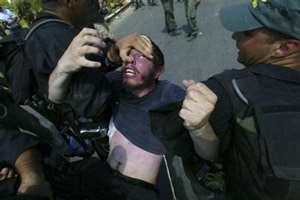 Những bức ảnh đạt giải Báo chí Thế giới 2006 - 4 Những bức ảnh đạt giải Báo chí Thế giới 2006 - 4