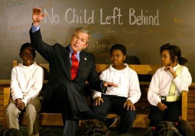 Chùm ảnh: "Dấu ấn" 8 năm của Tổng thống Mỹ Bush (2) - 7 Chùm ảnh: "Dấu ấn" 8 năm của Tổng thống Mỹ Bush (2) - 7