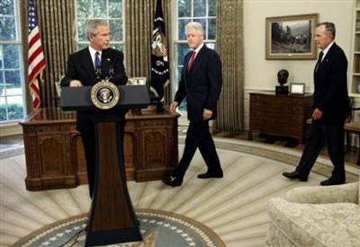 Chùm ảnh: Bush "cha" và Bush "con" - 17 Chùm ảnh: Bush "cha" và Bush "con" - 17