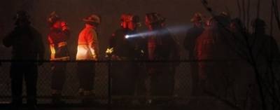 Máy bay lao xuống nhà dân ở New York, 49 người chết (kèm video) - 6