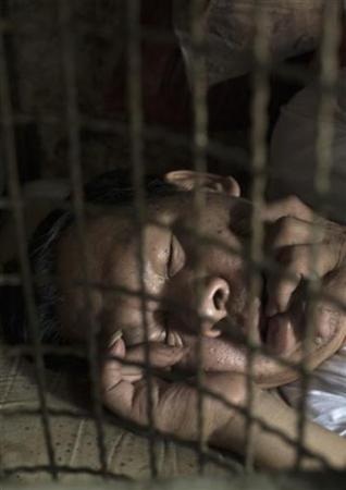 Chùm ảnh: Sống trong “giường cọp” ở Hồng Kông - 7