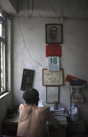 Chùm ảnh: Sống trong “giường cọp” ở Hồng Kông - 13