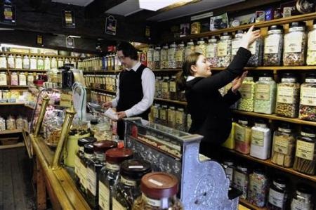 Chùm ảnh: Thăm cửa hàng kẹo lâu đời nhất nước Anh - 11