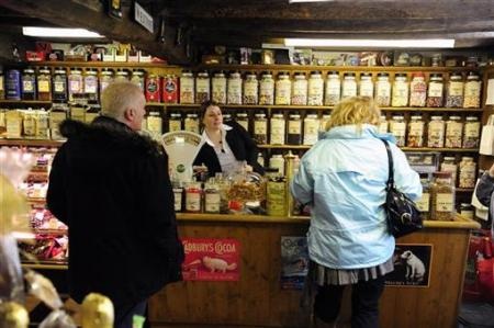 Chùm ảnh: Thăm cửa hàng kẹo lâu đời nhất nước Anh - 9