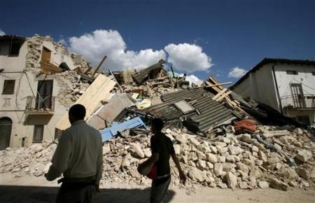 Chùm ảnh: Italia tan hoang sau động đất - 7