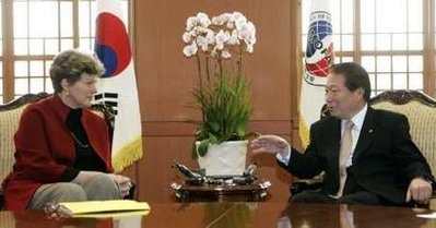 Dư luận nghi Triều Tiên phóng tên lửa Taepodong - 1 Dư luận nghi Triều Tiên phóng tên lửa Taepodong - 1