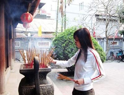 Bi hài tìm duyên nơi cửa Phật - 1 Bi hài tìm duyên nơi cửa Phật - 1