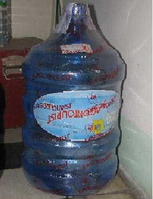 Gần 30% cơ sở nước uống vi phạm VSATTP - 1 Gần 30% cơ sở nước uống vi phạm VSATTP - 1