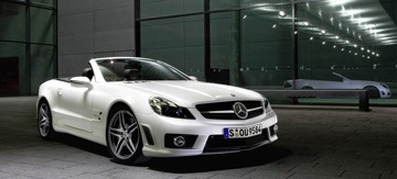 Mua xe Mercedes tặng đồng hồ Thuỵ Sĩ - 1