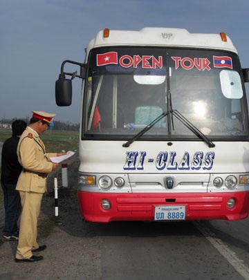 Nhộn nhạo những bến xe sau tết - 6