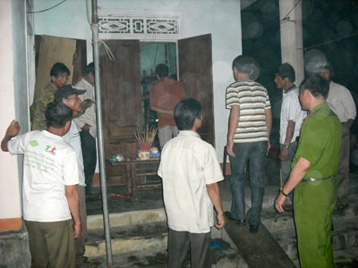 Tự vẫn sau khi chém vợ dã man - 2