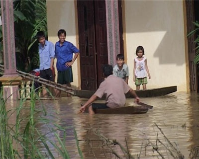 Mưa lũ phức tạp, Hà Tĩnh lo lũ quét - 3