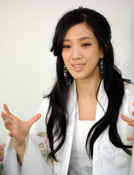 Jung Ryeo Won bật mí về vai diễn mới - 1