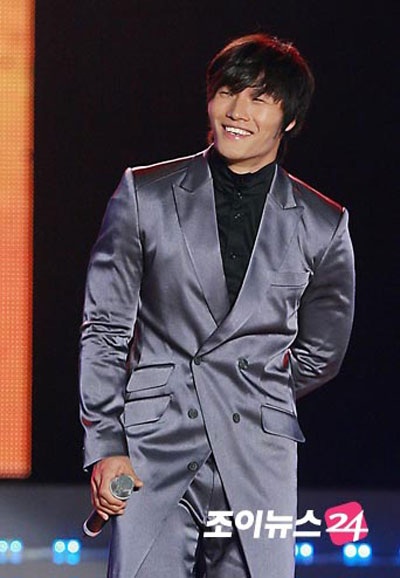 Siêu mẫu Lâm Chí Linh đoạt giải Ngôi sao châu Á - 11