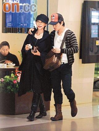 Thái Thiếu Phân và chồng kỷ niệm một năm ngày cưới - 3 Thái Thiếu Phân và chồng kỷ niệm một năm ngày cưới - 3