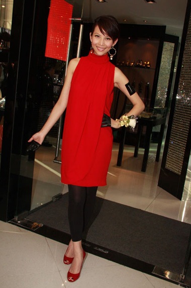 Thái Thiếu Phân và chồng kỷ niệm một năm ngày cưới - 7 Thái Thiếu Phân và chồng kỷ niệm một năm ngày cưới - 7