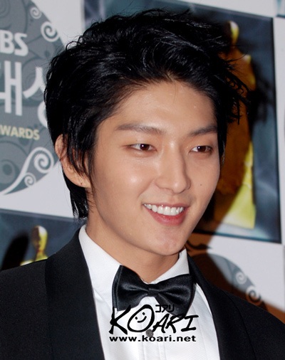 “Mỹ nam” Lee Jun Ki “tấn công” âm nhạc - 3