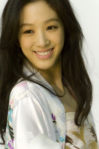 Jung Ryeo Won làm đại diện cho mỹ phẩm Biotherm - 2