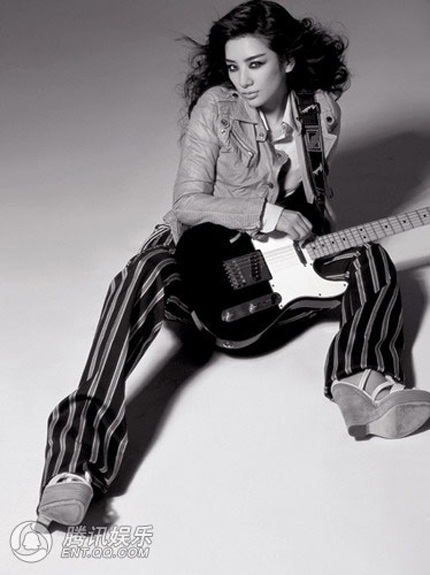 Huỳnh Dịch ngày càng xinh đẹp! - 18 Huỳnh Dịch ngày càng xinh đẹp! - 18