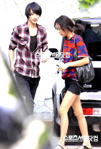 Kim Min Hee ca ngợi “bồ” trẻ - 3 Kim Min Hee ca ngợi “bồ” trẻ - 3