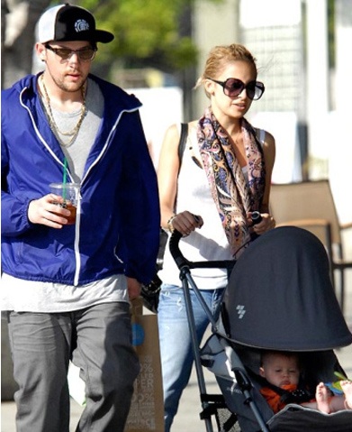Nicole Richie mang bầu lần hai - 1 Nicole Richie mang bầu lần hai - 1